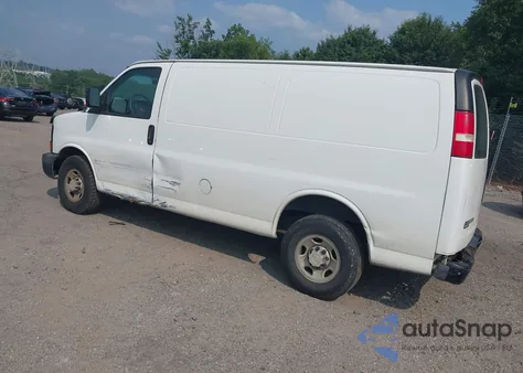 2009 Chevrolet Express 2500 Work Van z USA, uszkodzony, nr VIN 1GCGG25C691125228